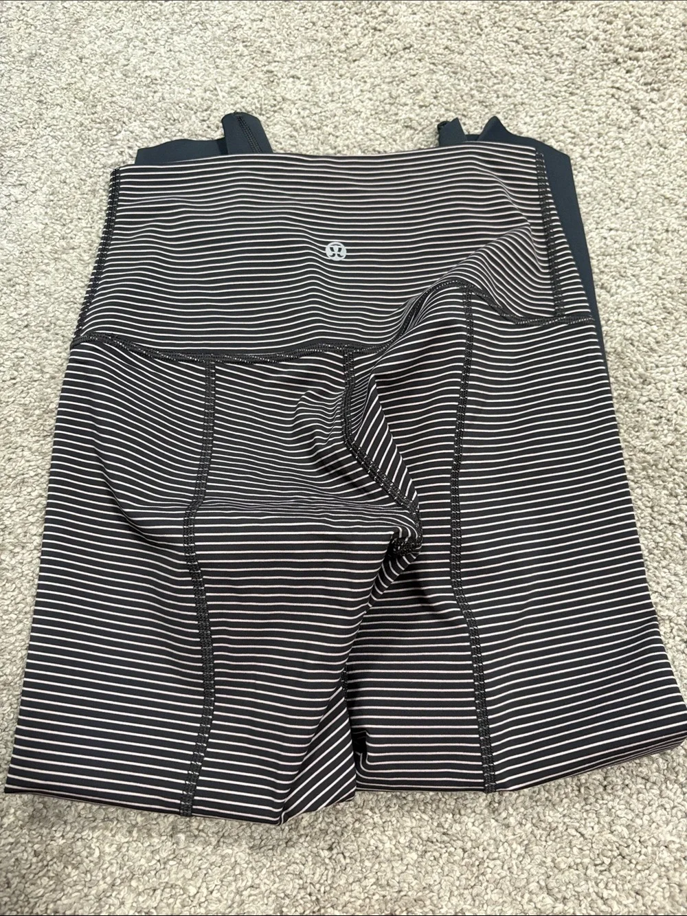 Lululemon Stripped Cropped Leggings